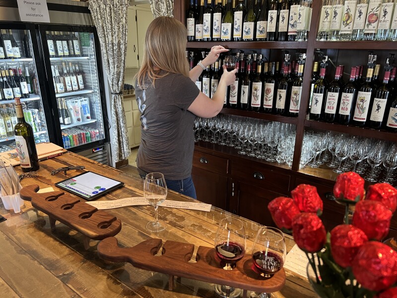 rbZXzum5Umby0qEb_d8fd57f5e53291e428af7d74f96d2019_medium